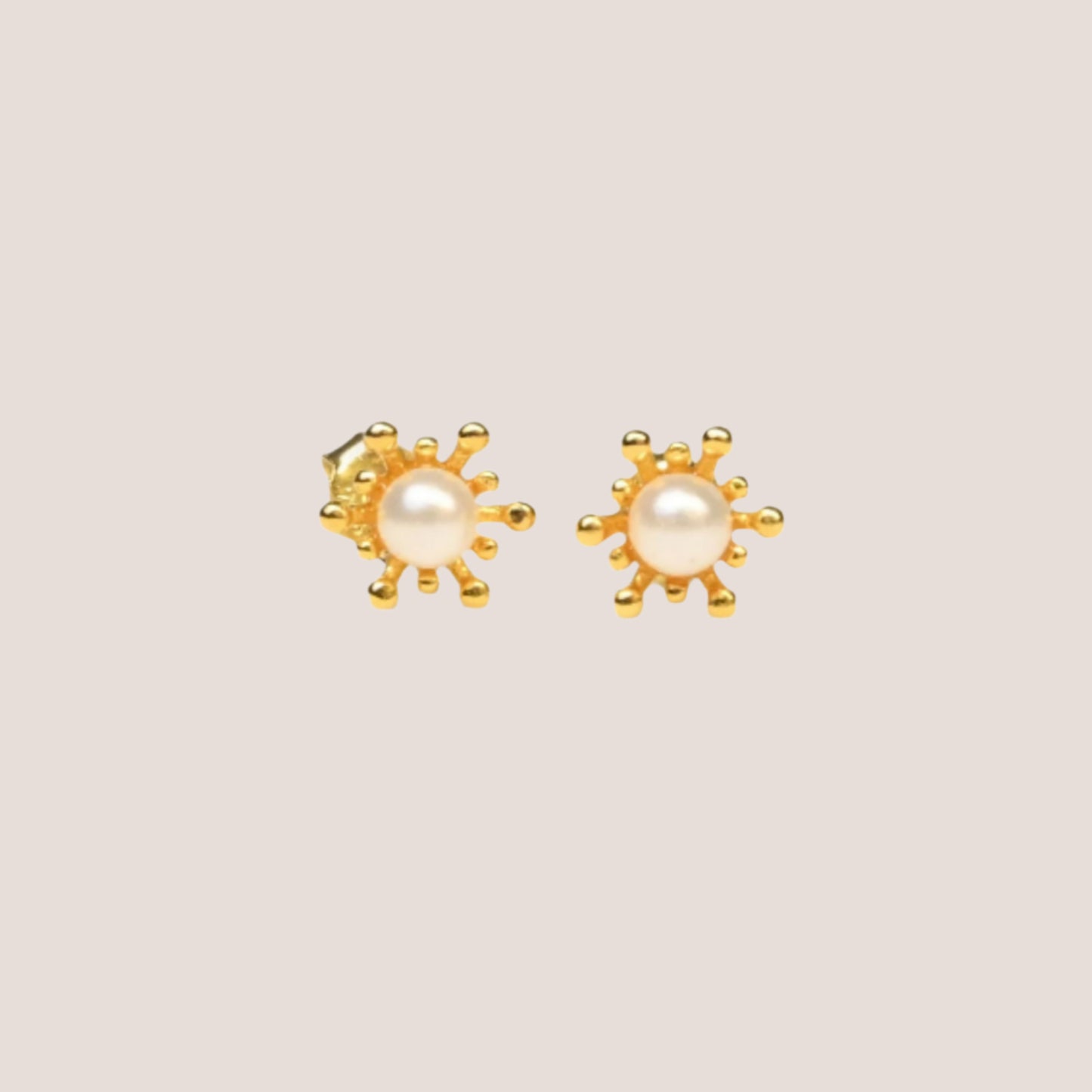 PAMELA EARRING