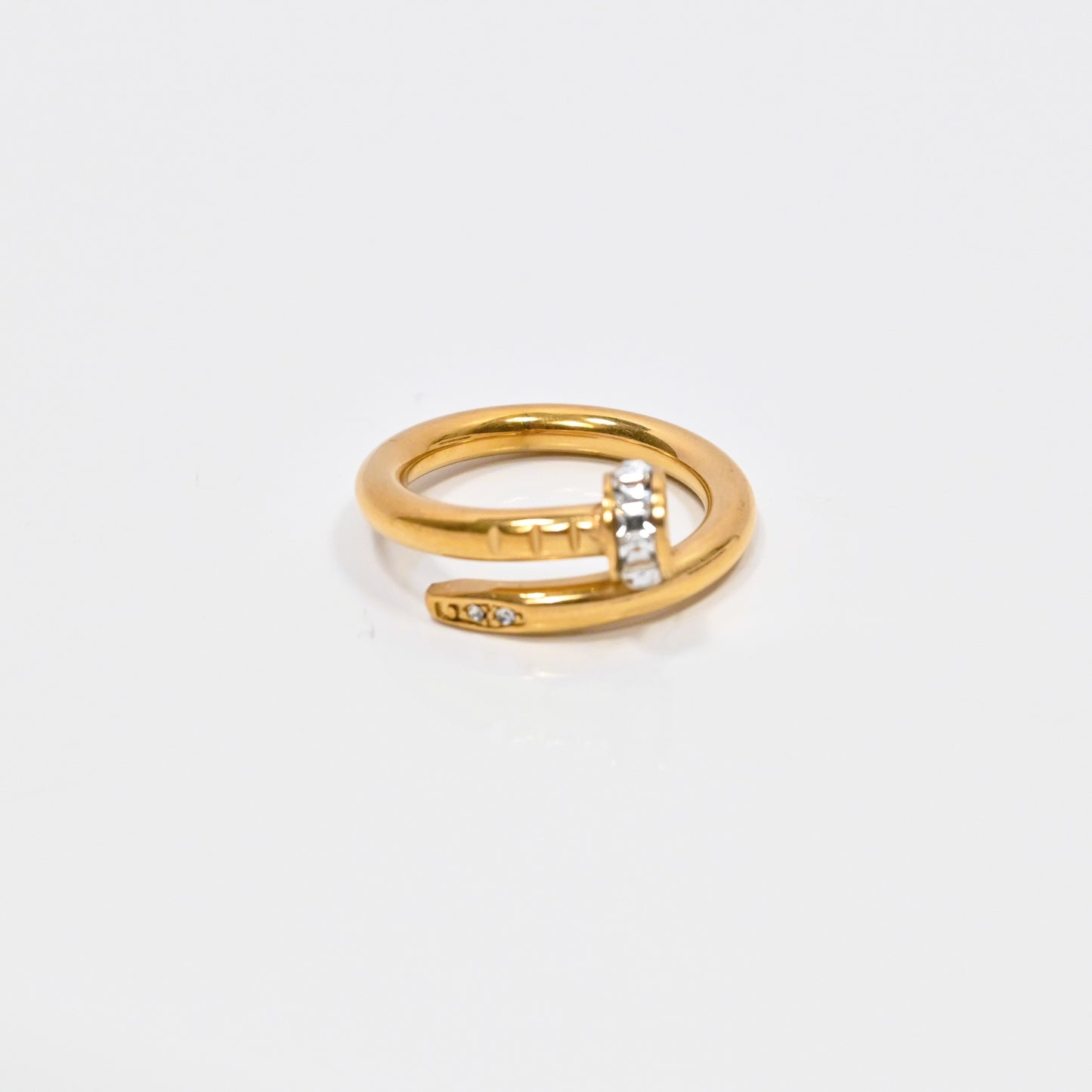 Nail Inspired Ring Gold