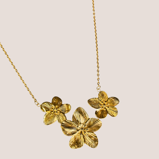 BLOOM NECKLACE