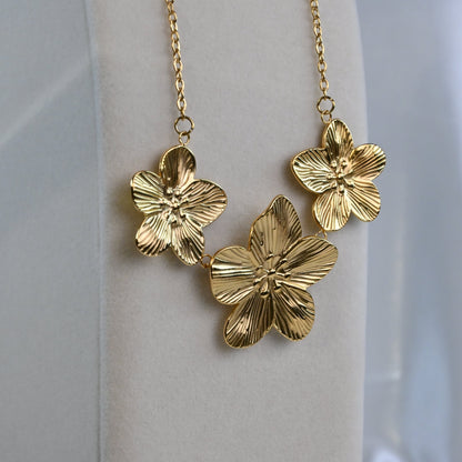Blooming Necklace