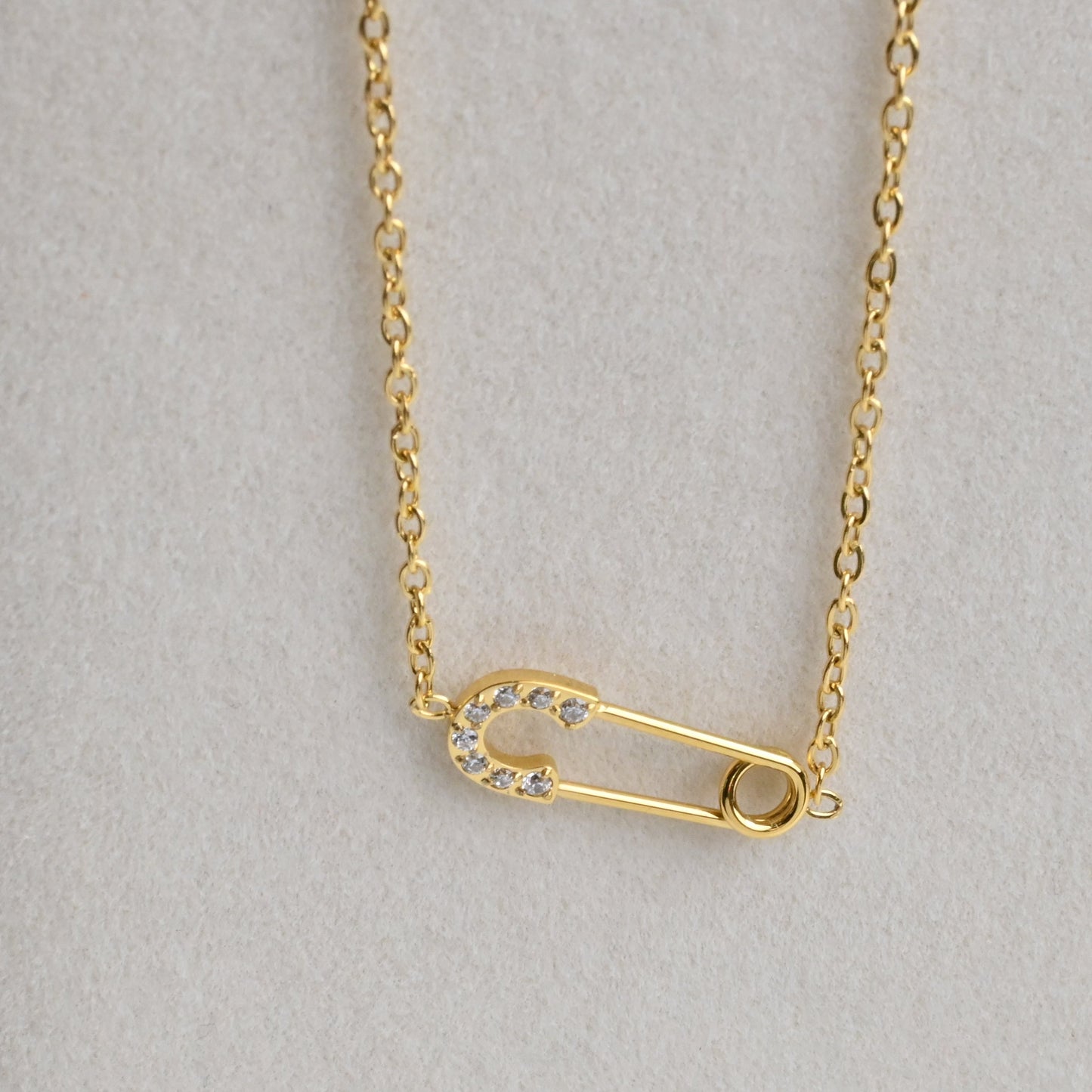 KIARA NECKLACE