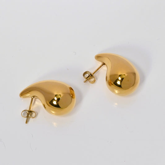 Teardrop Stud Medium