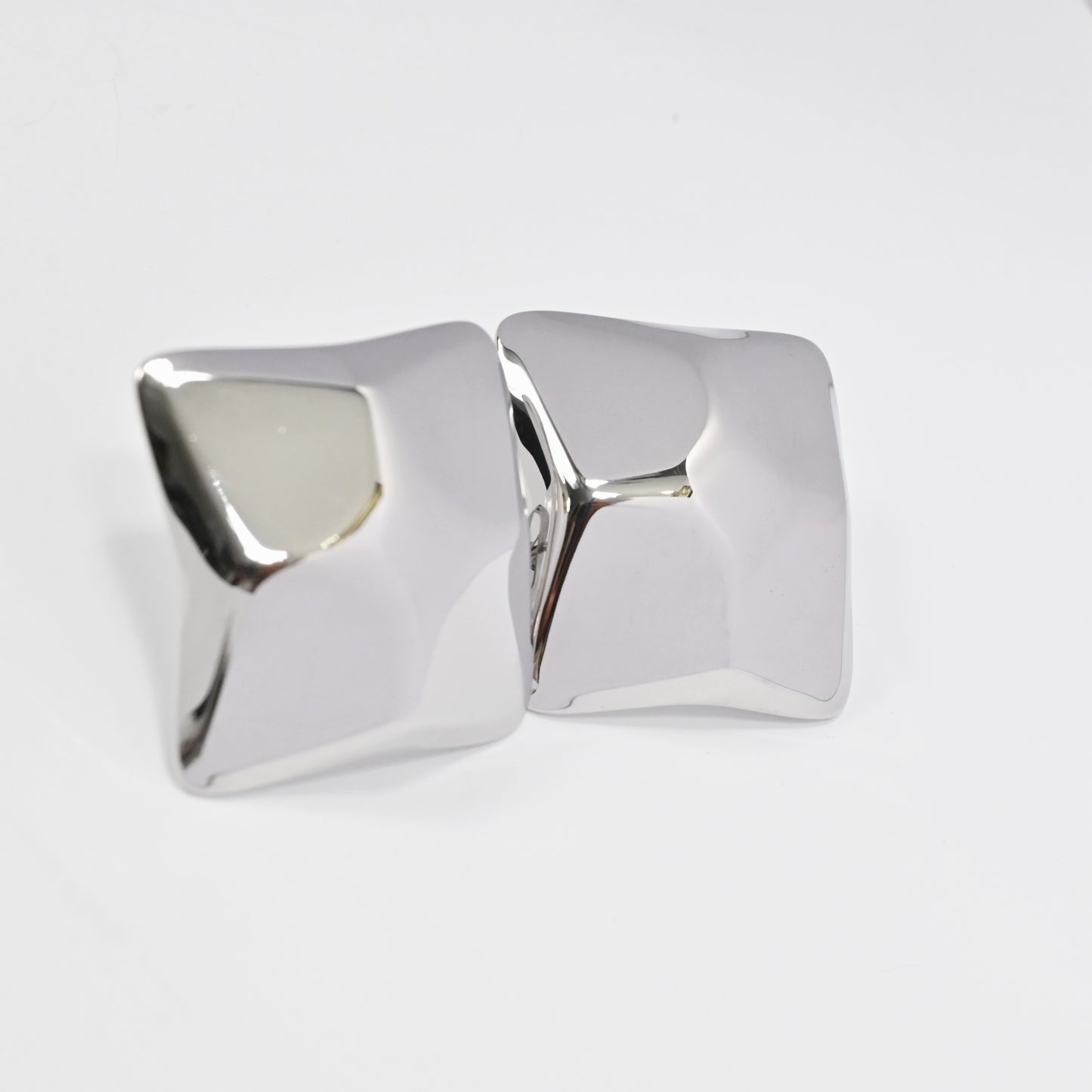 Lara Earring