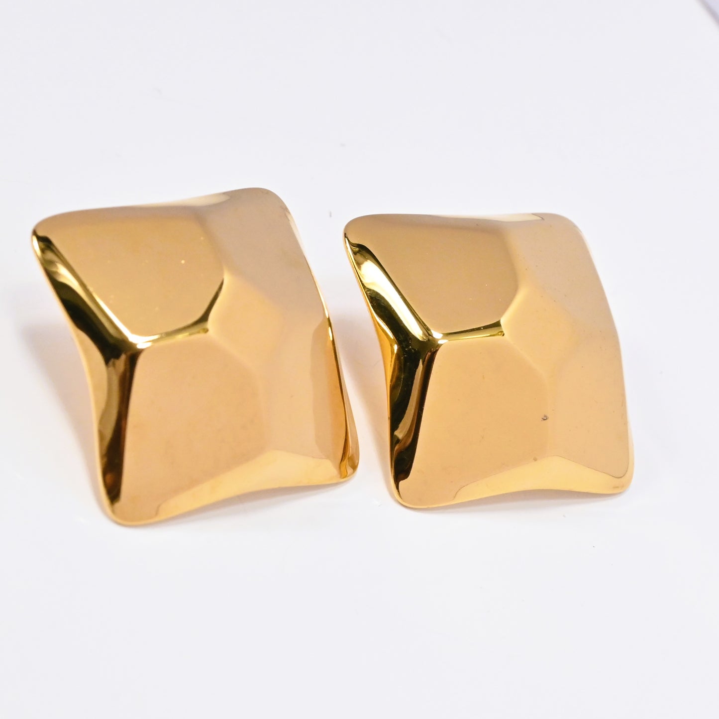 Lara Earring