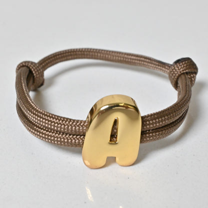 Brazalete con Inicial