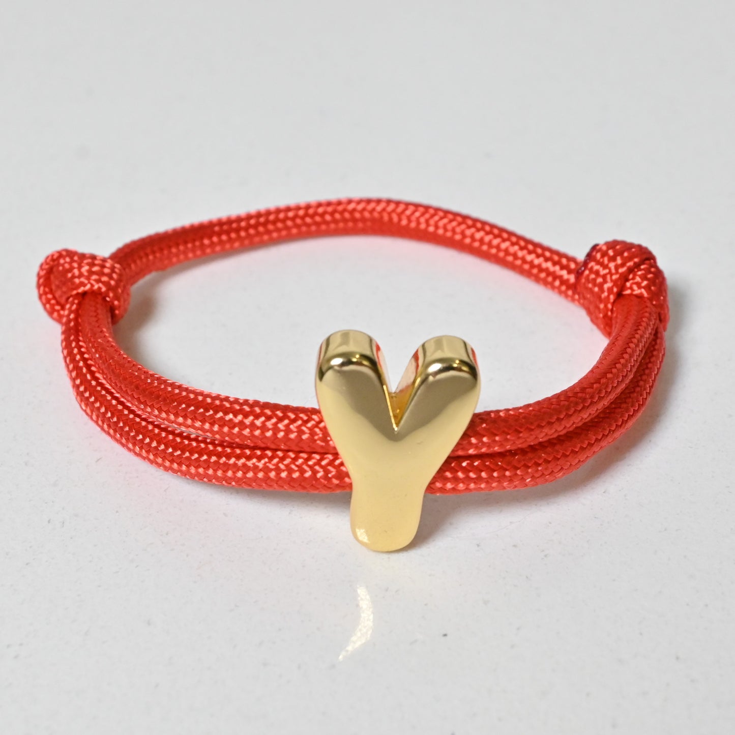 Brazalete con Inicial