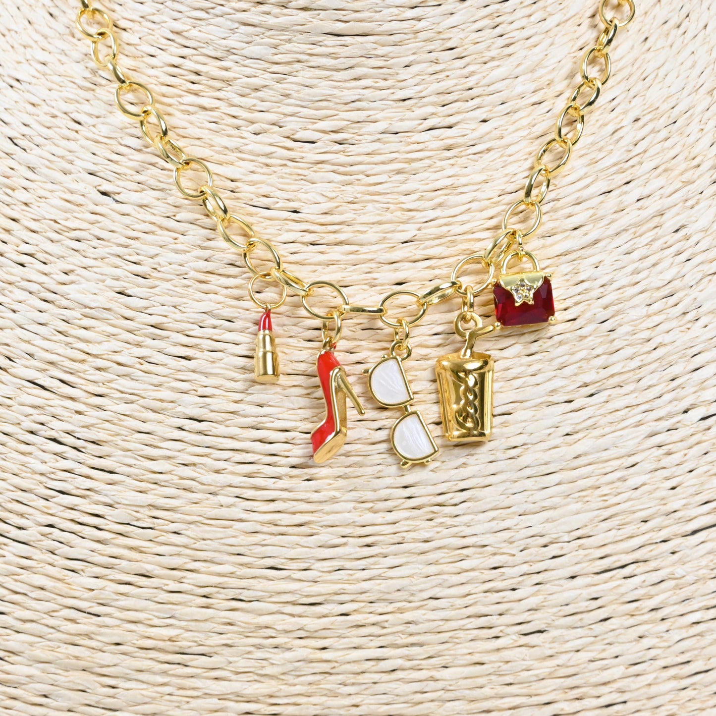 Runway Charm Necklace Edition ❤️🖤