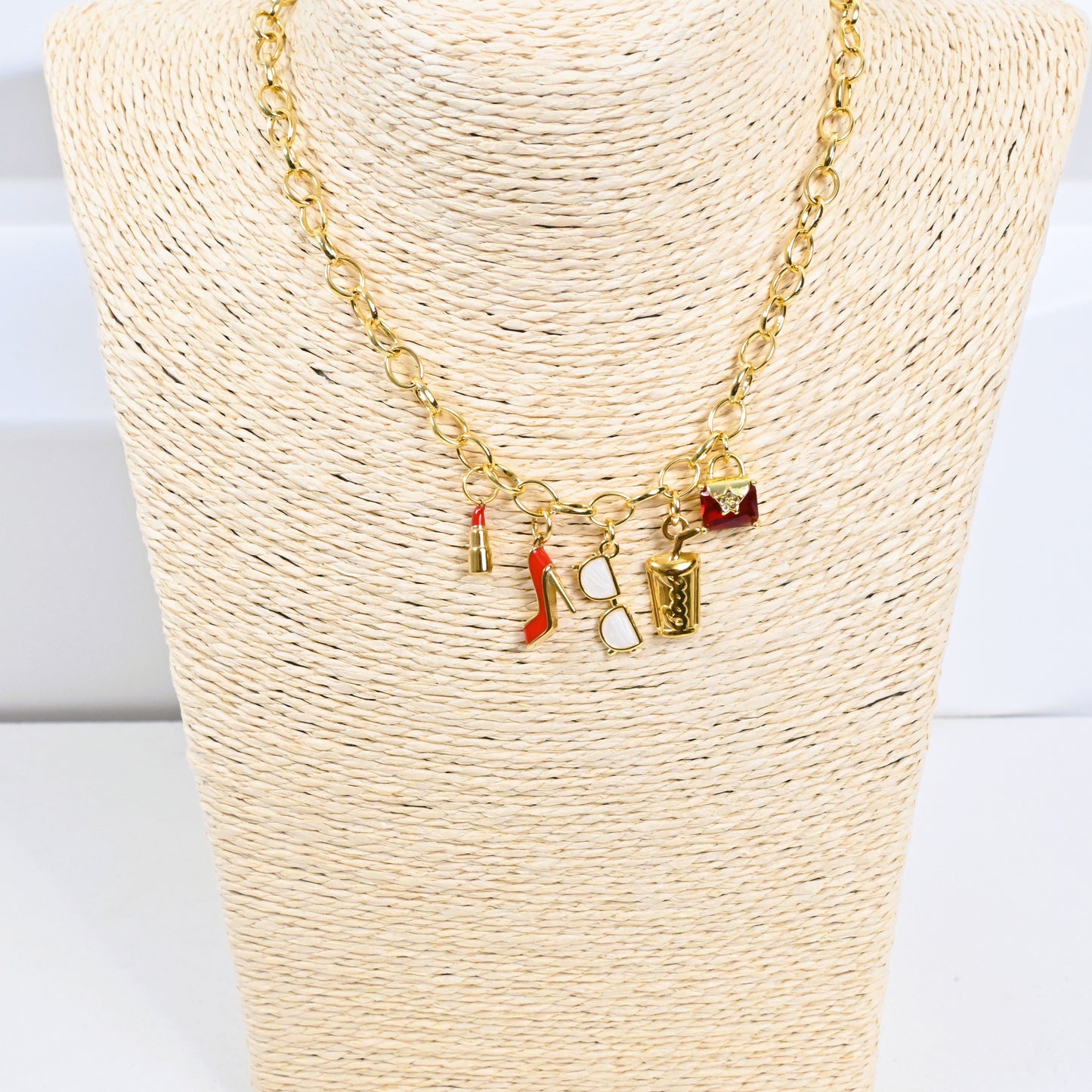Runway Charm Necklace Edition ❤️🖤