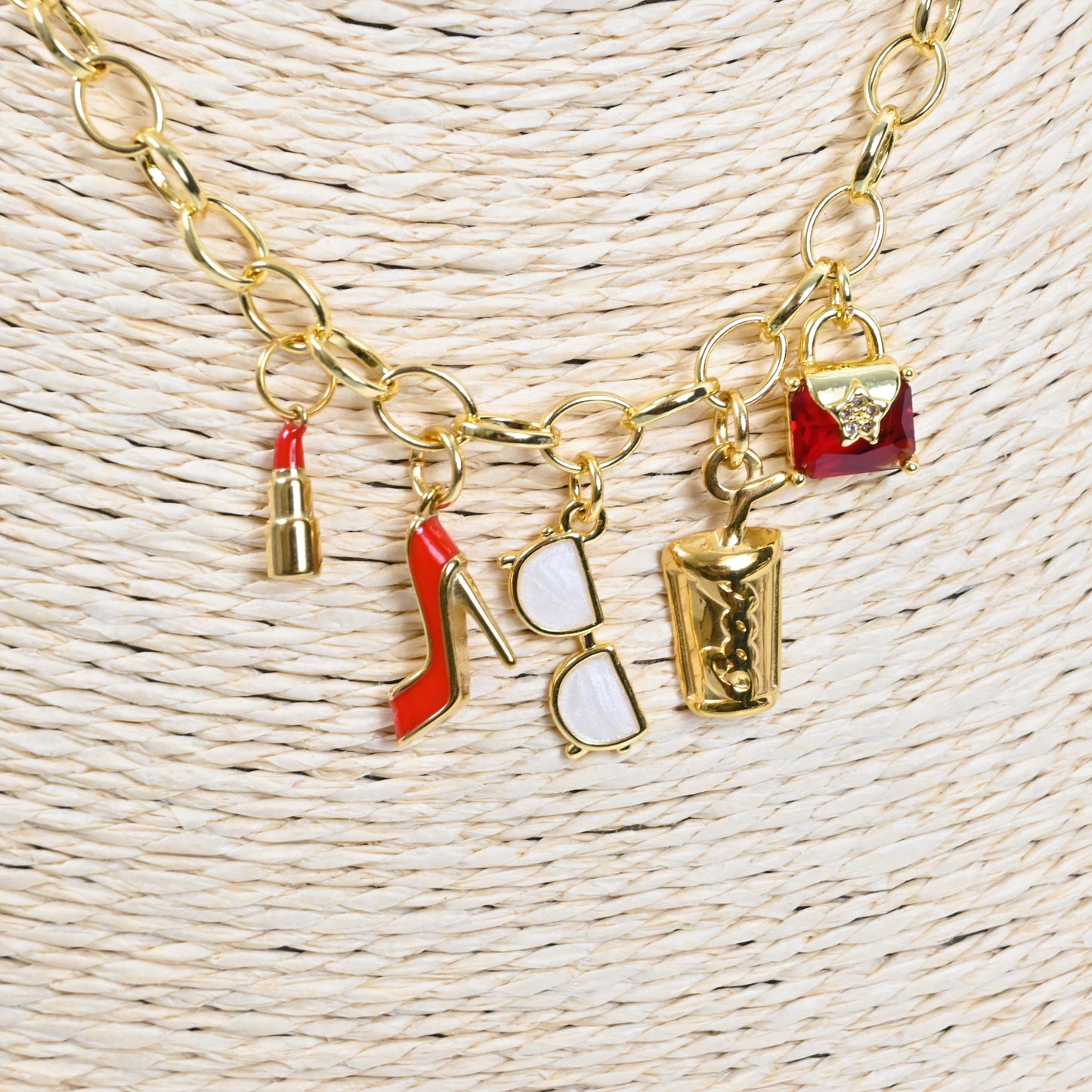 Runway Charm Necklace Edition ❤️🖤