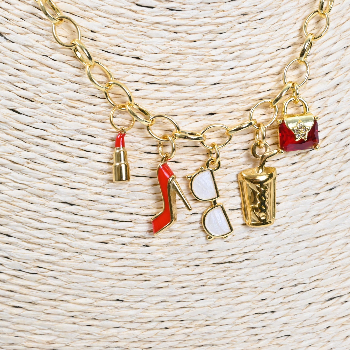 Runway Charm Necklace Edition ❤️🖤