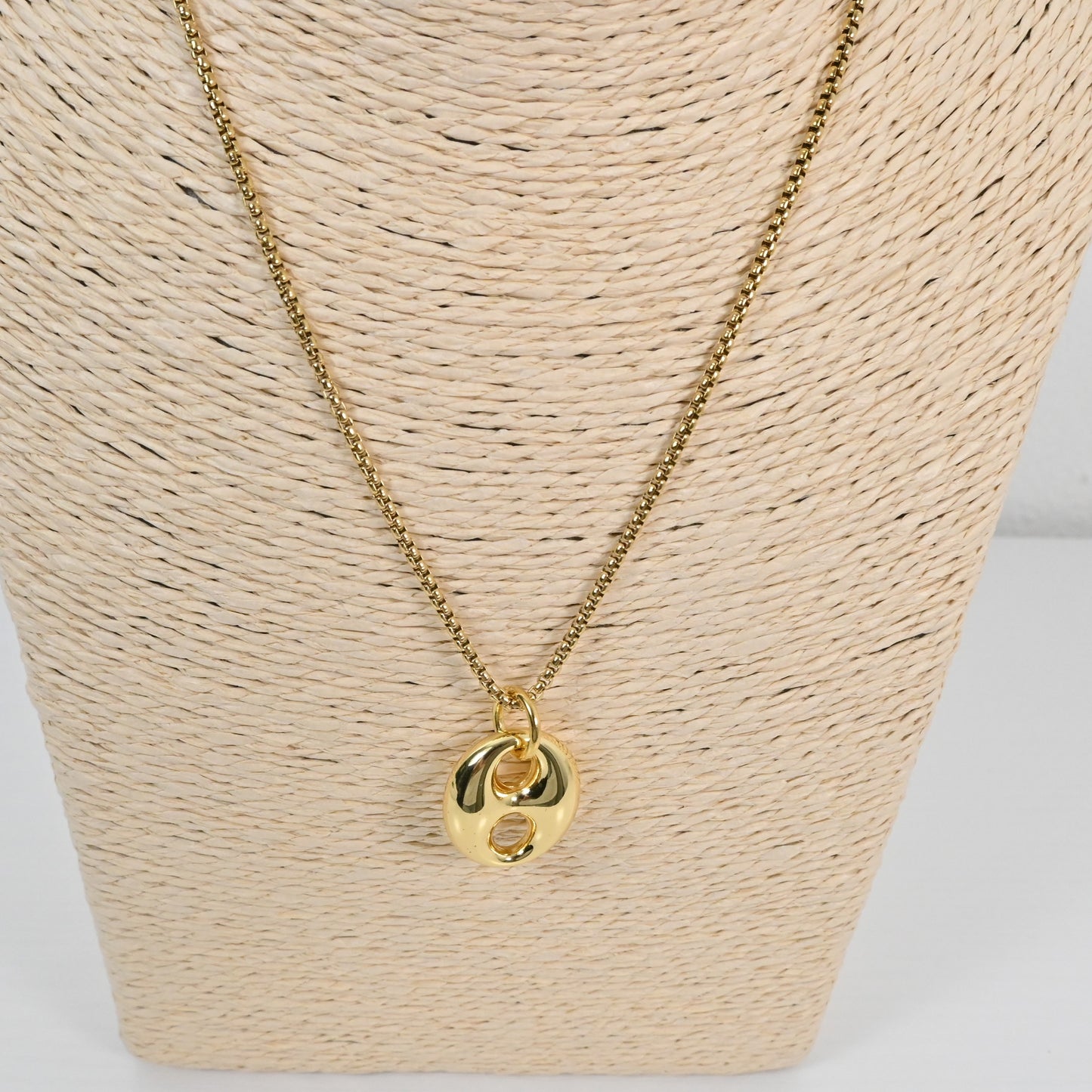 Collar Link Essence