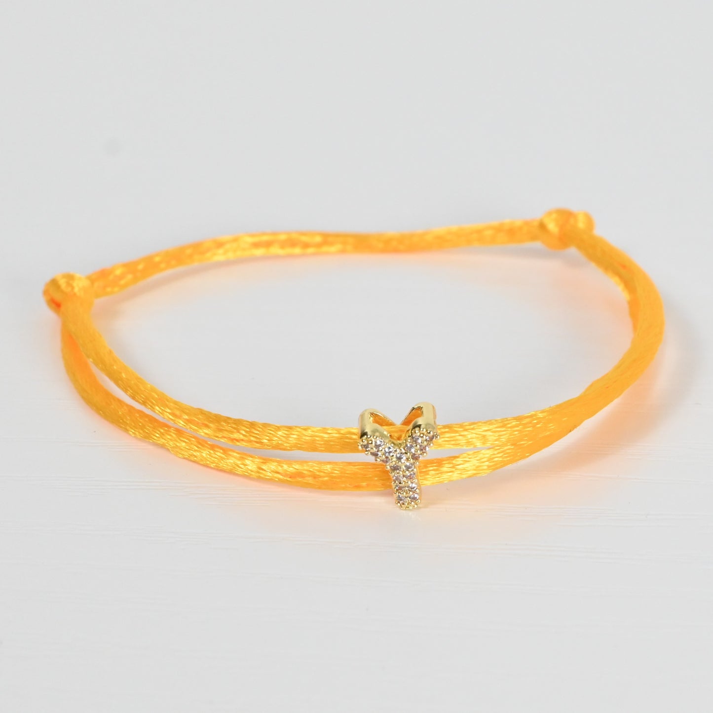 Pulsera de Hilo con Letra