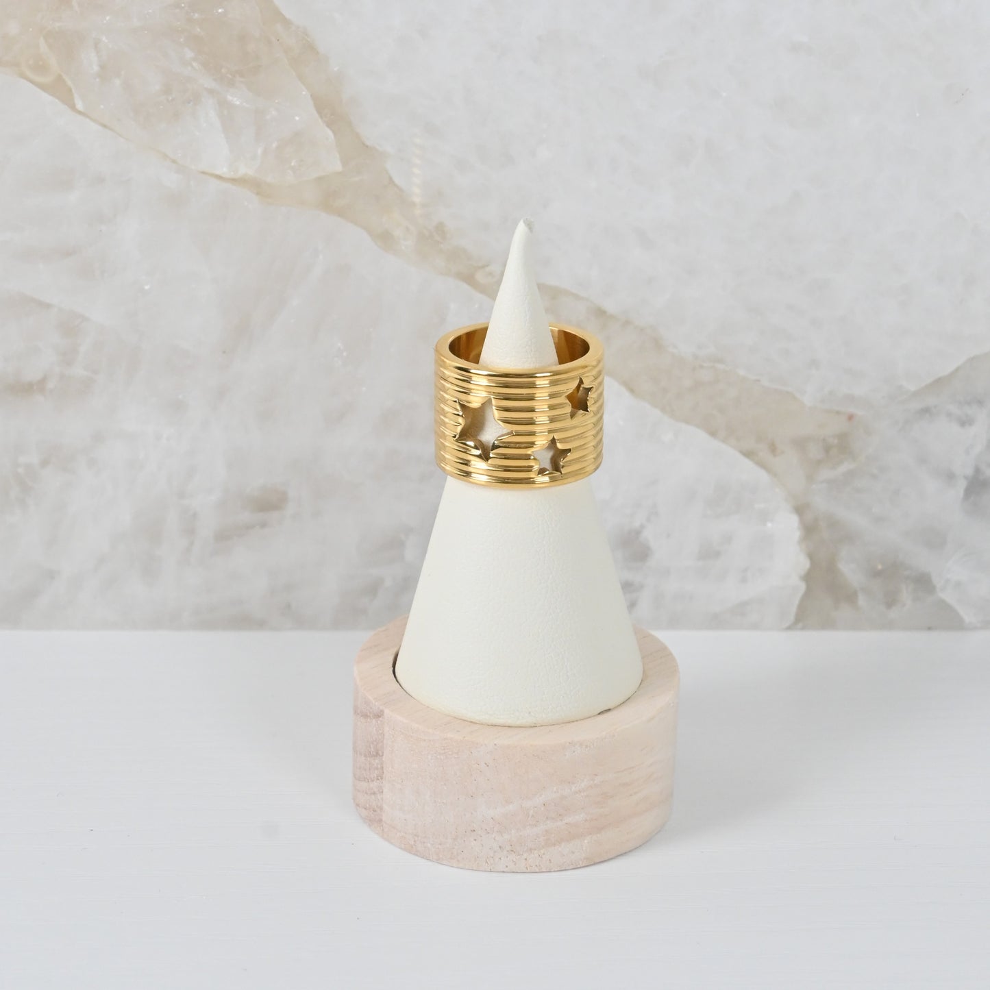 Sortija Celeste | Anillo Band con Estrellas en Titanium Steel 18K Gold Plated