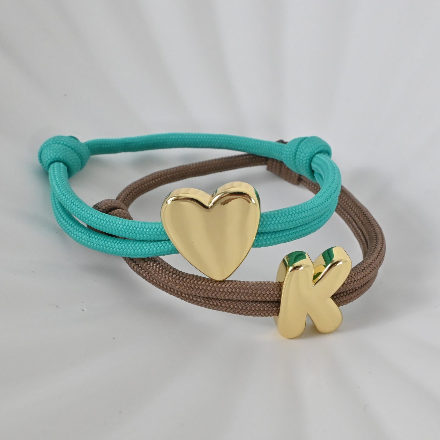 Pulsera con Inicial | Pulsera Ajustable Personalizada Hecha a Mano