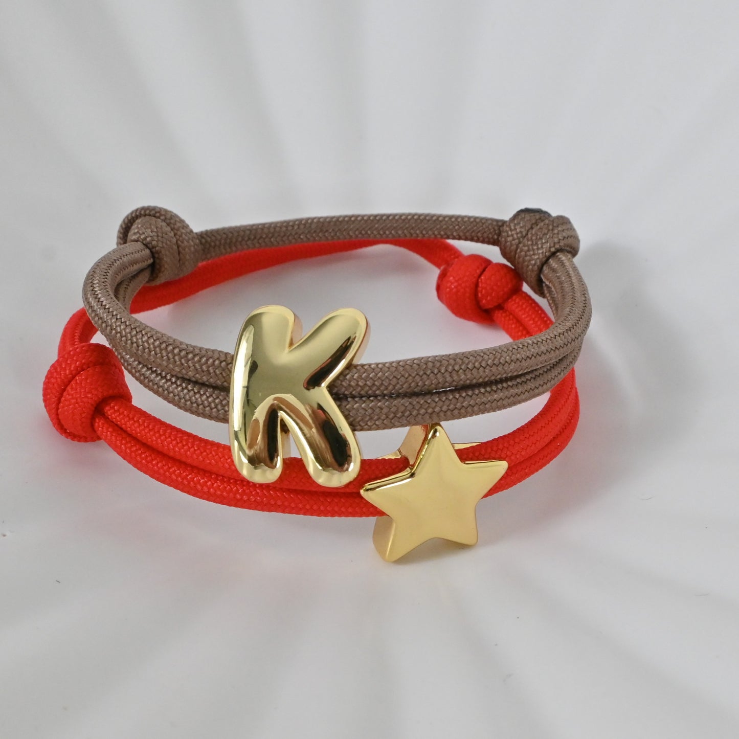 Pulsera con Inicial | Pulsera Ajustable Personalizada Hecha a Mano