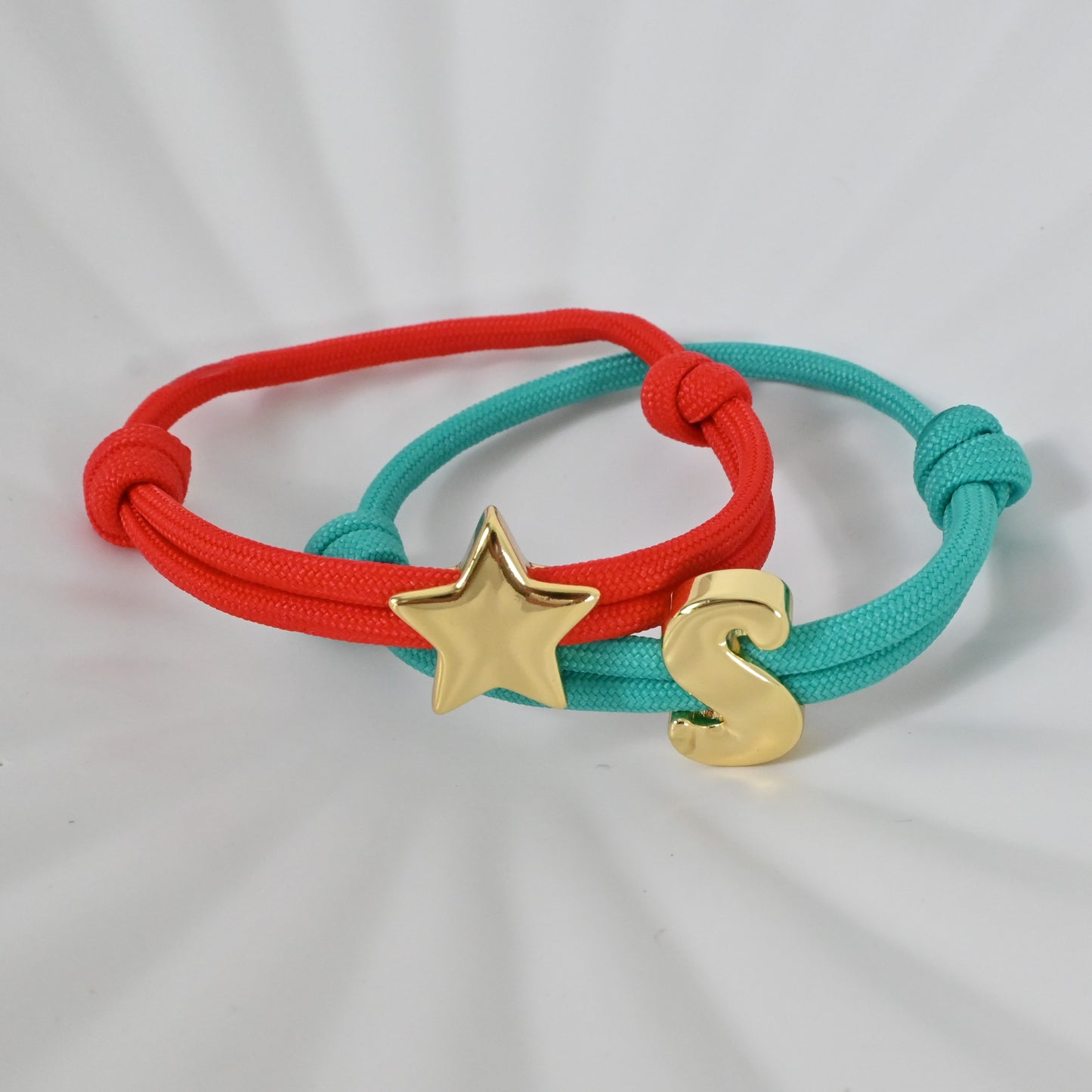 Pulsera con Inicial | Pulsera Ajustable Personalizada Hecha a Mano