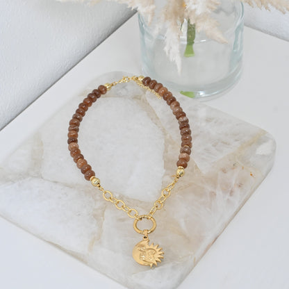 Collar Selene | Collar de Jade Marrón con Sol y Luna