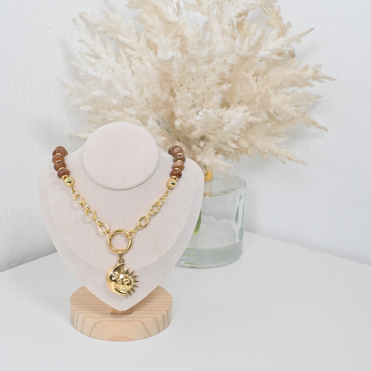 Collar Selene | Collar de Jade Marrón con Sol y Luna