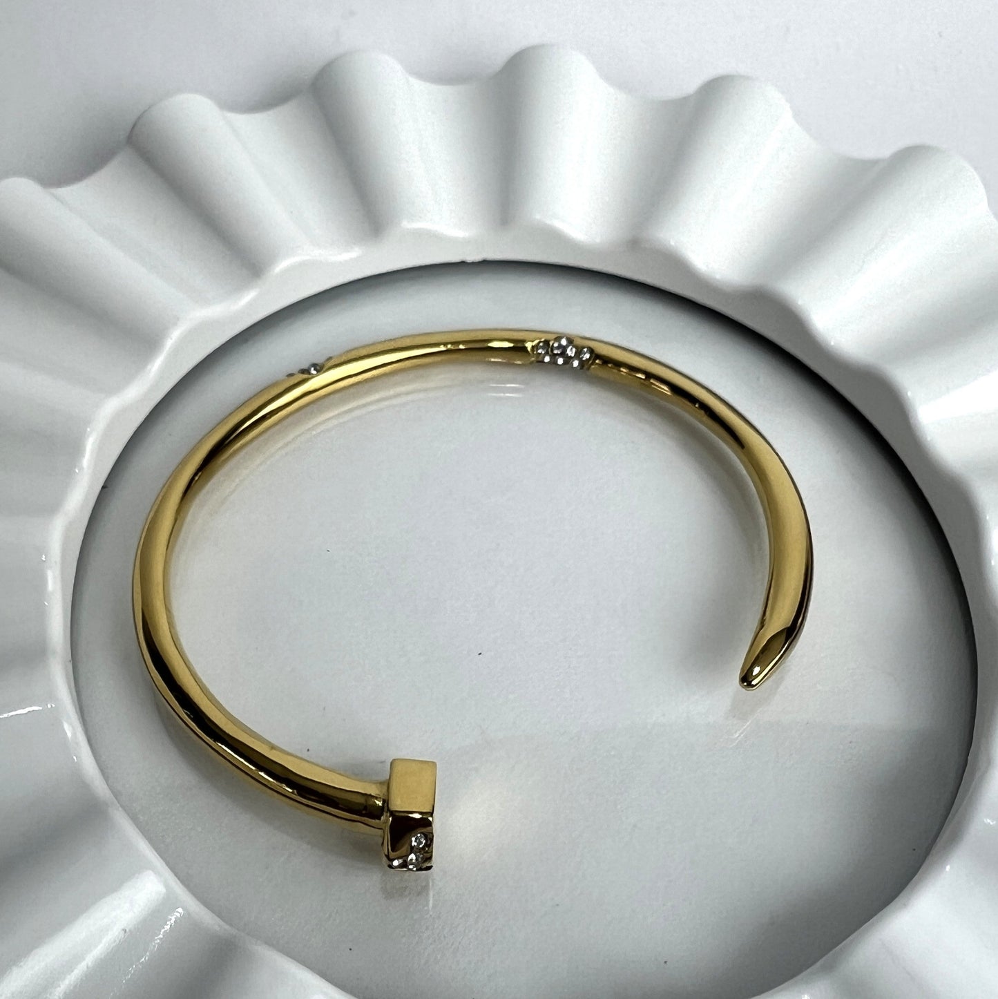 SHINY NAIL BRACELET